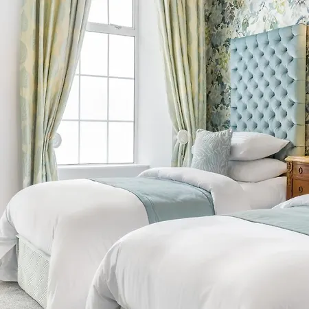 An Sugan 3* Clonakilty